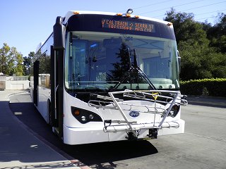スタンフォード大学行きのバス